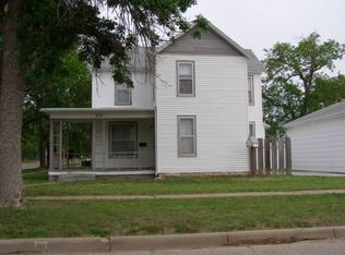 325 Court Ave, Ellsworth, KS 67439
