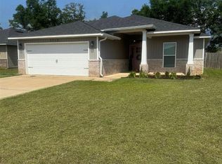 5710 Peach Dr, Pace, FL 32571