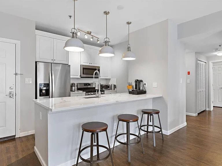 901 Madison St #5C — Photo 9