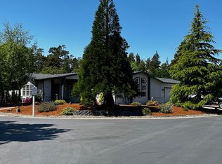 457 Sherwood Loop, Florence, OR 97439