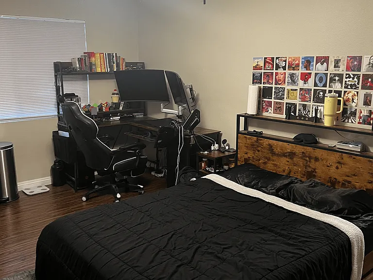 242 E Campus View Dr — Photo 1