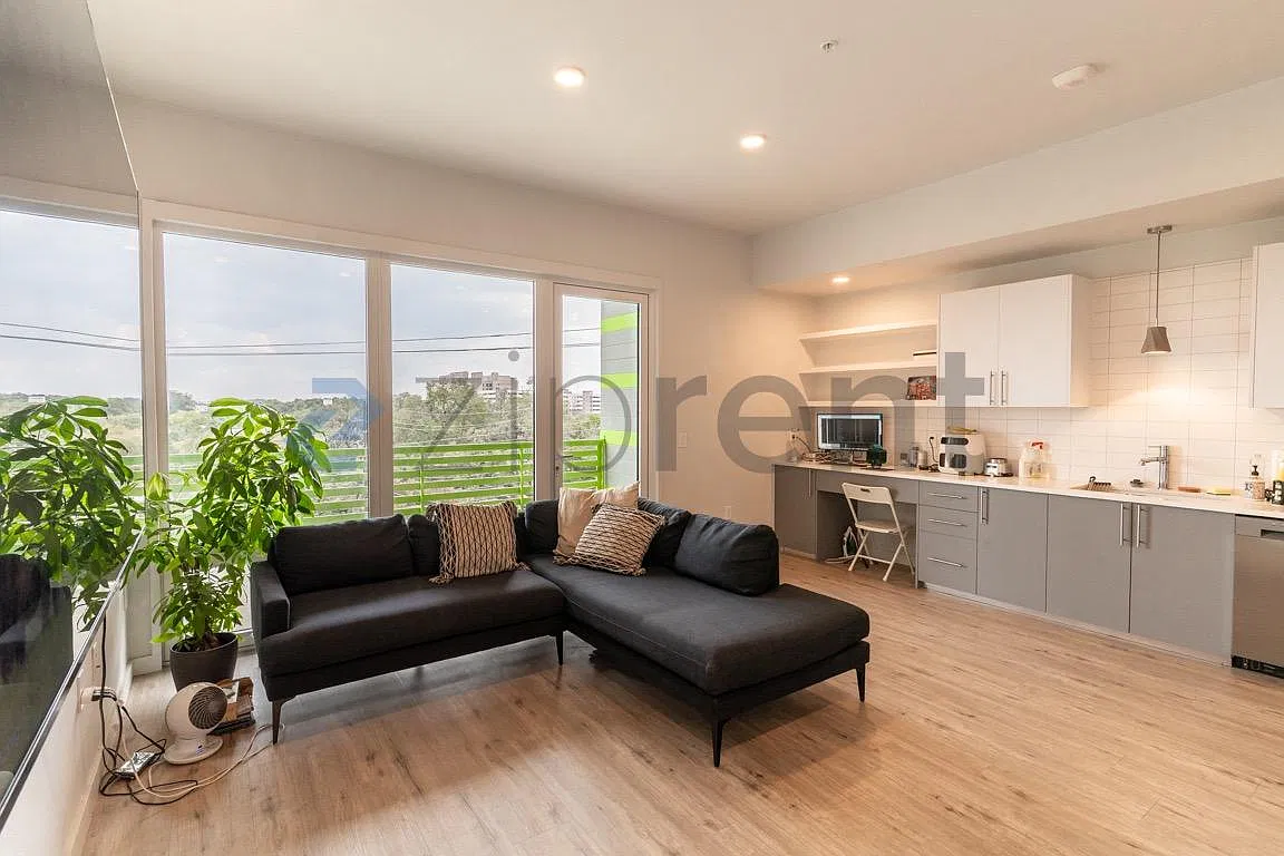 1 bed, 850 sqft, $1,999 — Photo 4