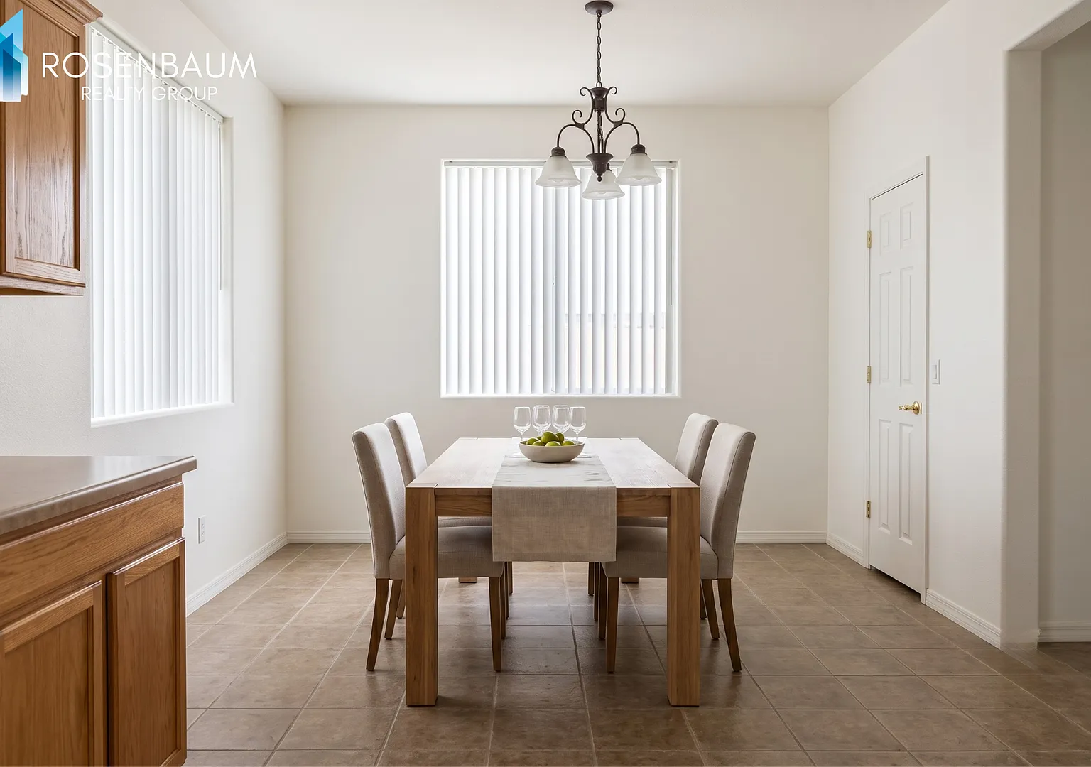 Charming 3-Bedroom, 2-Bath with Private Backyard & Garage in Prescott Valley — Photo 4