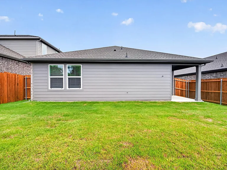 3330 Catamount Dr — Photo 18