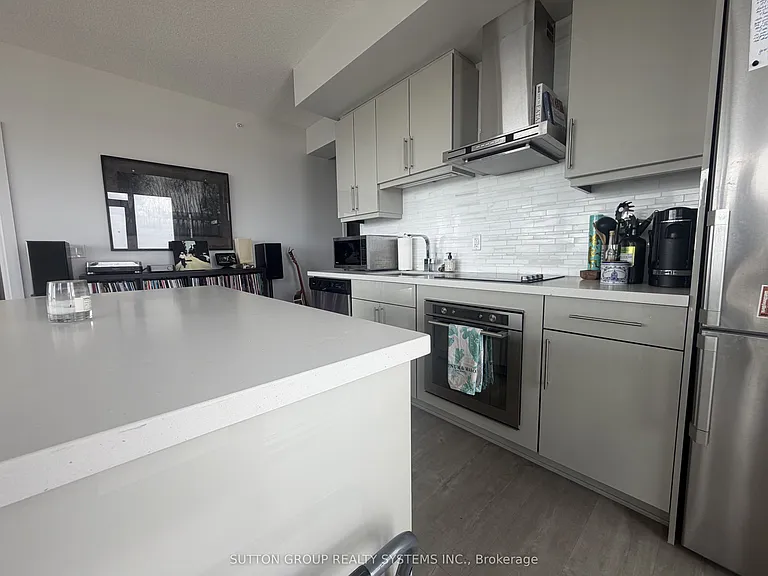 2087 Fairview St #2203 — Photo 7
