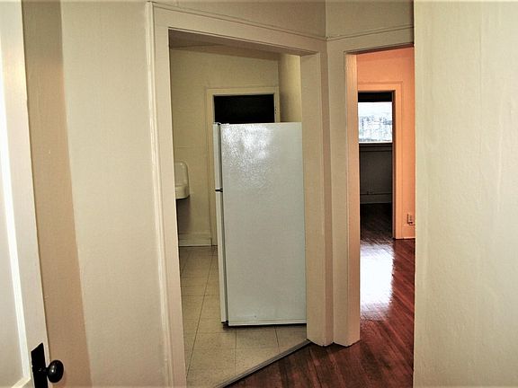 4th image of 1125 N Marion St APT 7