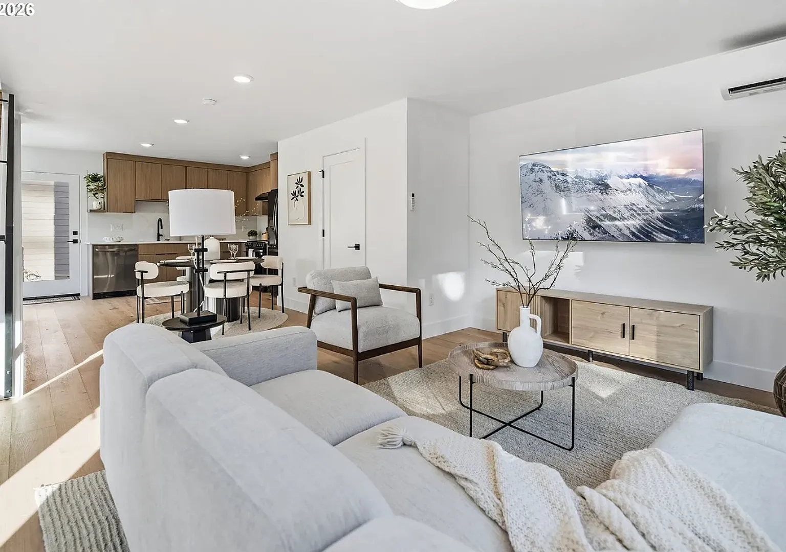 Modern Living in the Heart of Lake Oswego!! Stunning New 3BR 2.5BA — Photo 2