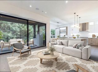 39184 Woodpecker Pl, Squamish, BC V8B 1A7