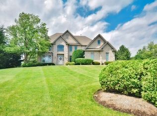 36W746 E Ridgewood Dr, St Charles, IL 60175