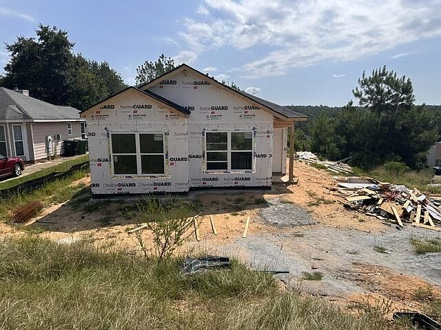 1st image of 704 Crestline Dr