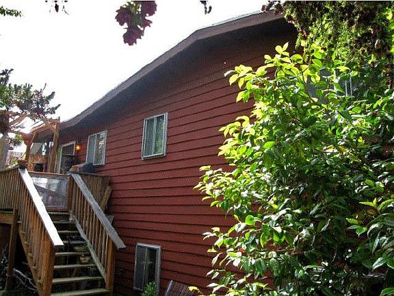 Well-Maintained Deck & Grounds