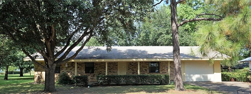 1st image of 700 N Overlook Dr
