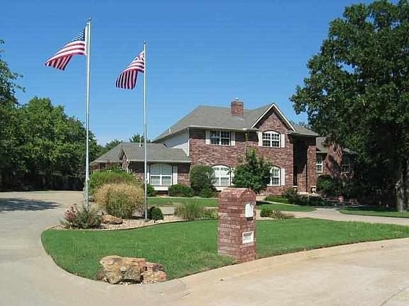 2nd image of 2601 S Austin Ct