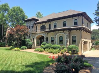 135 Kings Crest Dr, Davidson, NC 28117