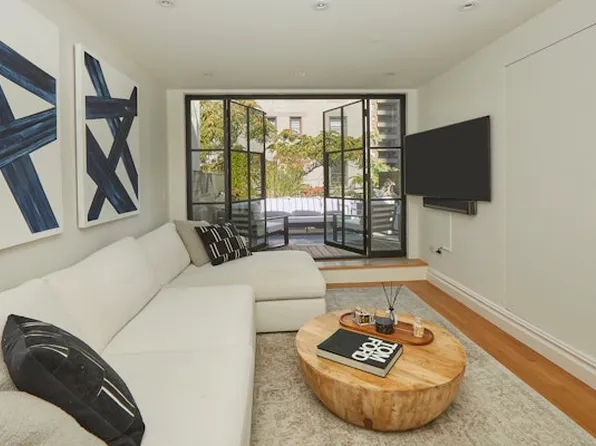 219 West 70th Street image 15 of 19