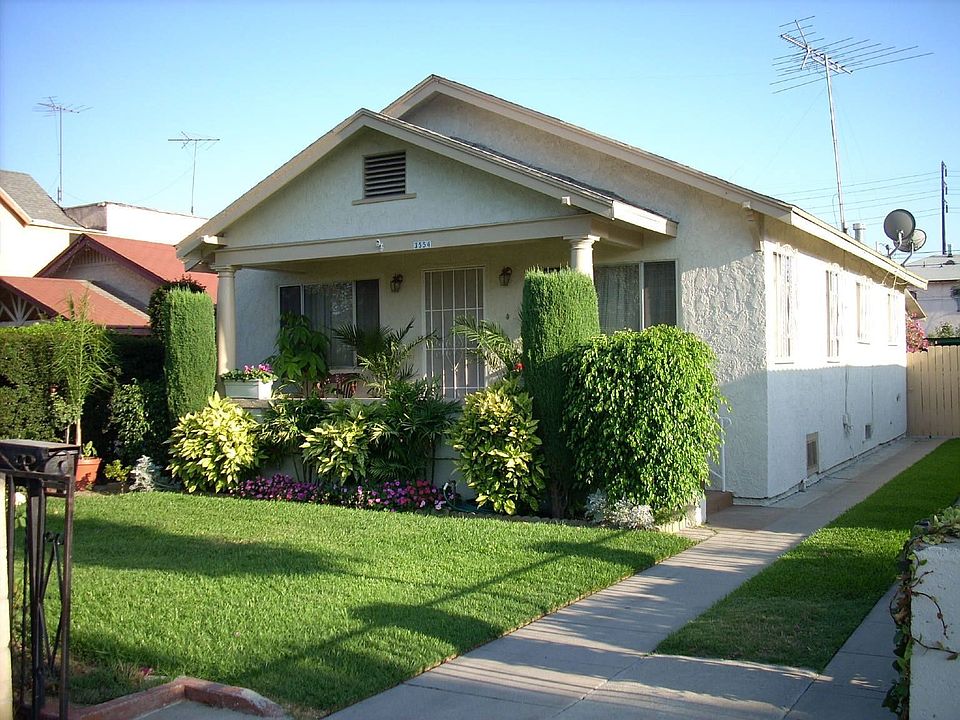 1st image of 3554 E 56th St