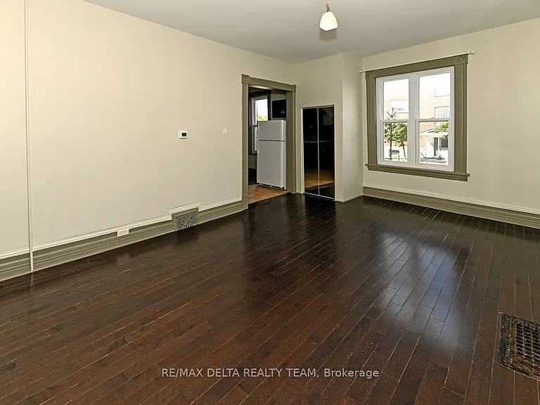 355 Bronson Ave — Photo 7