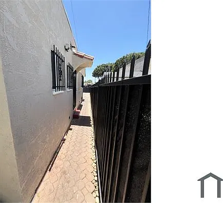 2915 W Florence Ave — Photo 26