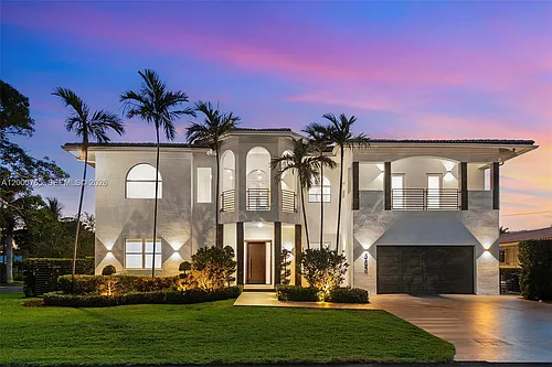 552 Palm Dr Photo 1