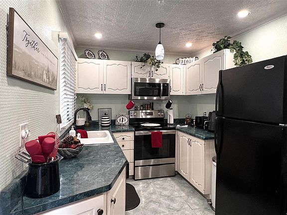 2nd image of 1522 Birnamwood Trail Dr