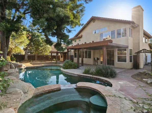 24038 Bearskin Cir, Murrieta, CA 92562