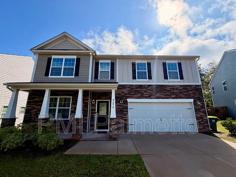 5 bed, 3.5 bath, 3108 sqft, $2,945 — Photo 1