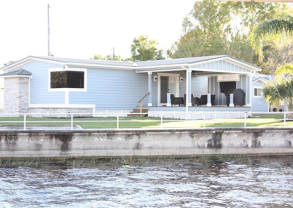 1st image of 193 Buoy St