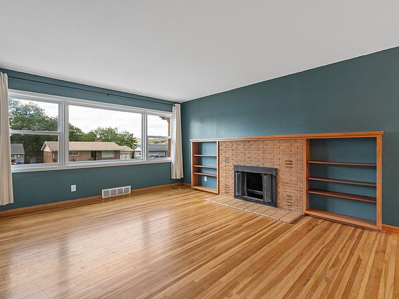 3rd image of 2028 Stirling St