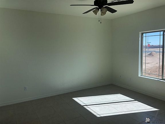 5th image of 3967 E Los Olivos Dr