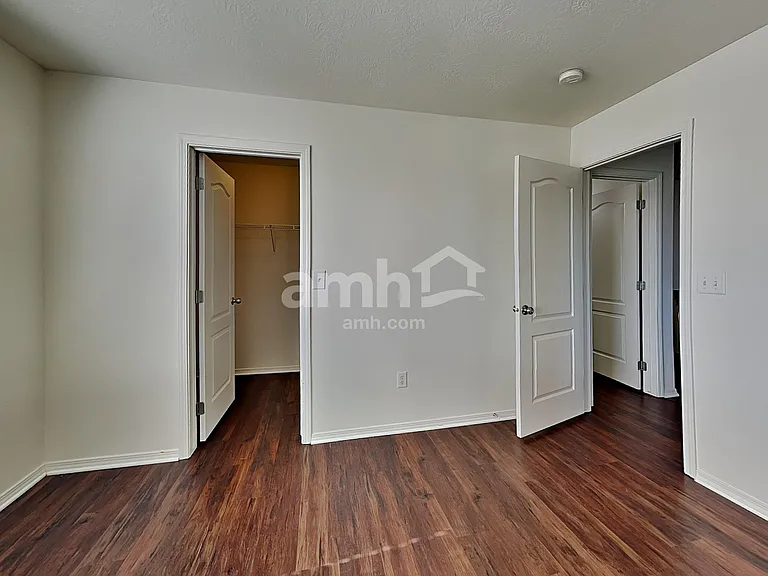 2464 S 3585 W — Photo 16