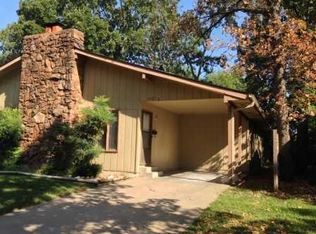 3304 E Portland St, Springfield, MO 65804