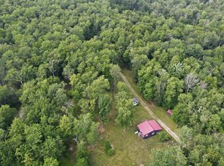 68 Curtin Rd, Peru, MA 01235