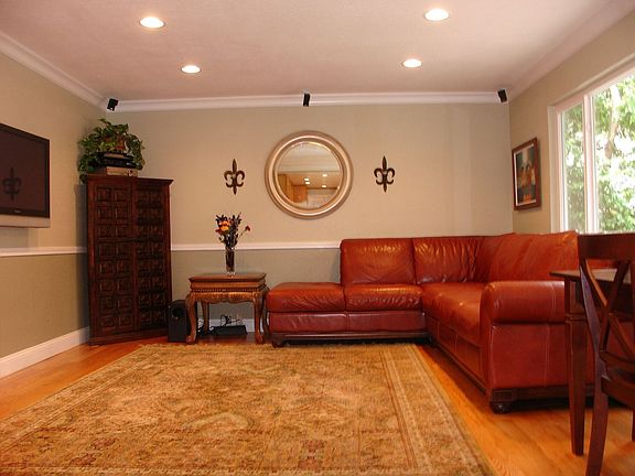Spacious Family Room