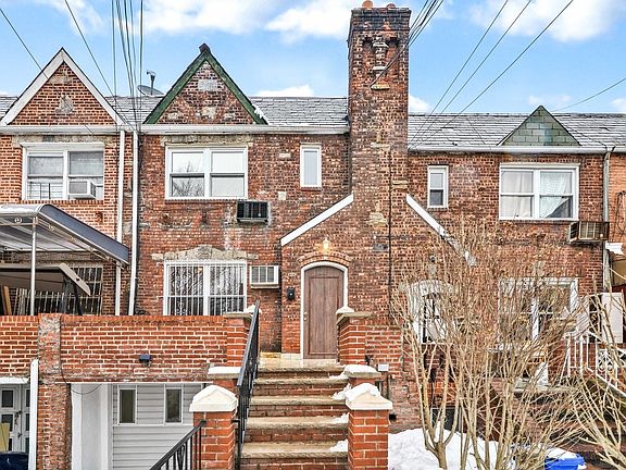 3rd image of 6705 Burns St