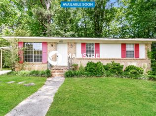 1032 Sandybrook Cir, Birmingham, AL 35214