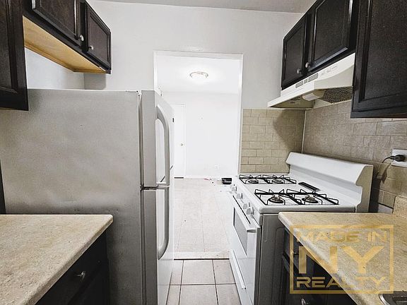 2nd image of 1625 Rockaway Pkwy APT 2J
