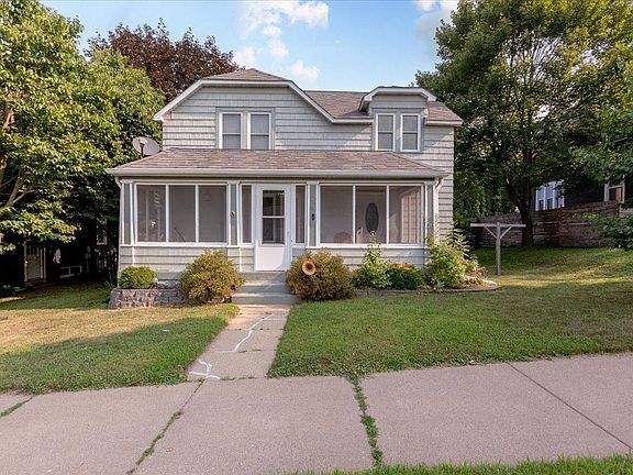 2nd image of 116 Pine St