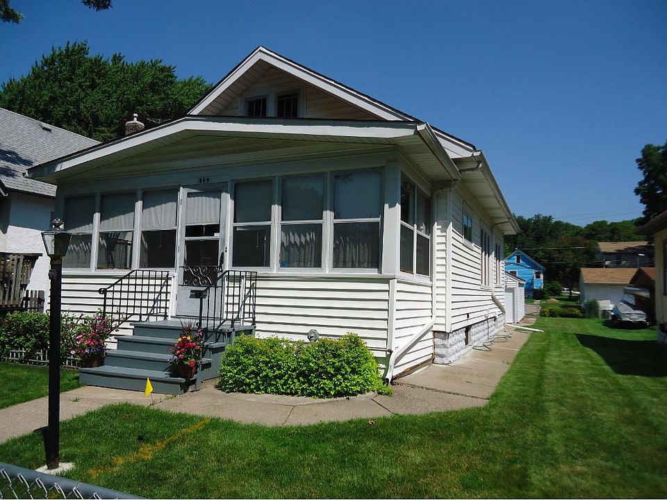 1st image of 889 Palace Ave