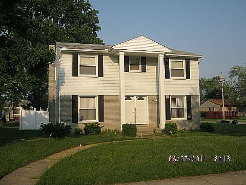 2nd image of 27310 Selkirk St