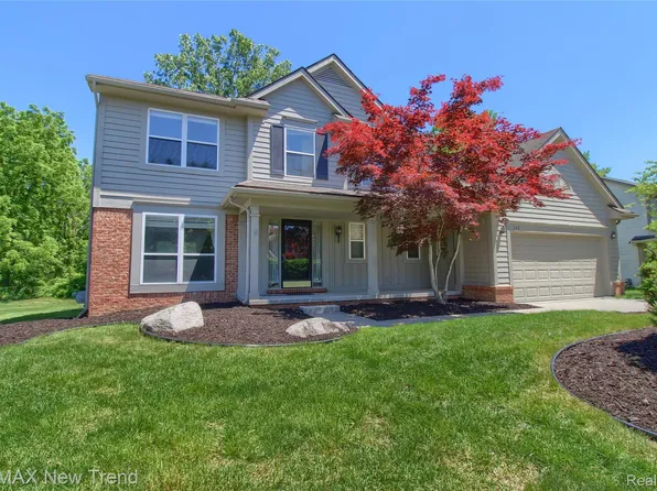 140 Cherry Grove Ln, Commerce Township, MI 48390
