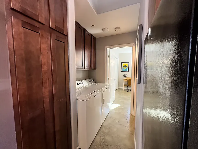 3812 Midvale Ave — Photo 16