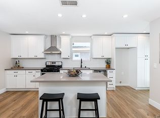 16434 Ballinger St, North Hills, CA 91343