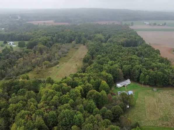 7845 Brockway Sharon Rd, Burghill, OH 44404