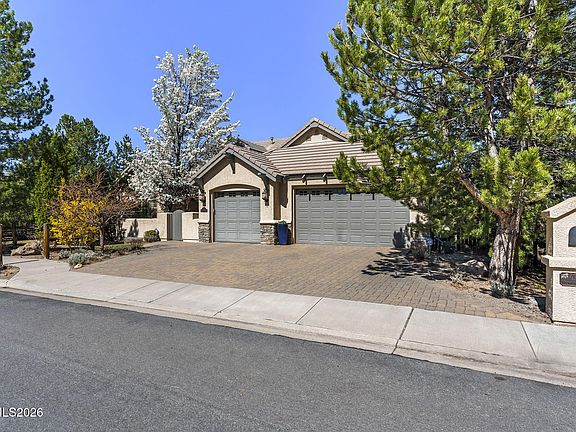 2nd image of 4995 Mountainshyre Rd