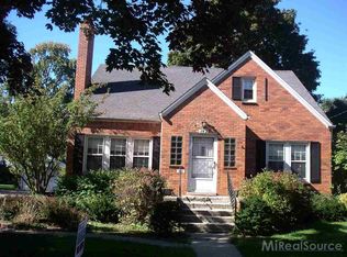 142 Lodewyck St, Mount Clemens, MI 48043