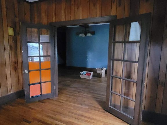 3rd image of 1743 S Baker Blvd