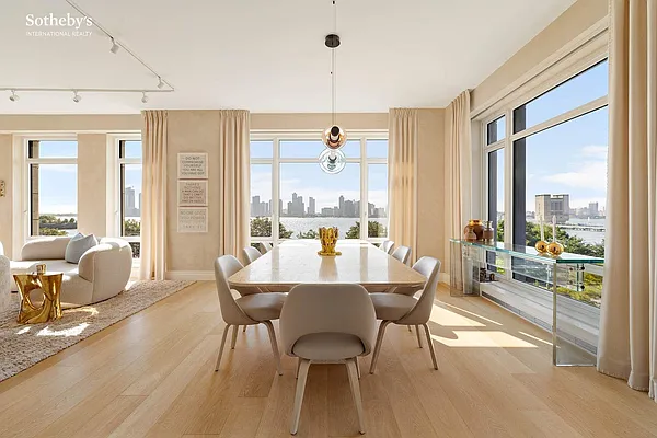 Sold by Sotheby's International Realty | media 32