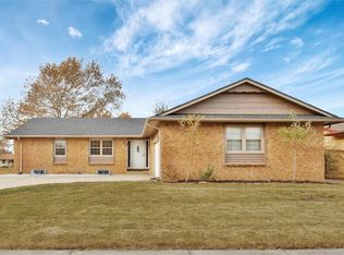 2145 S Rosalie Ln, Wichita, KS 67207