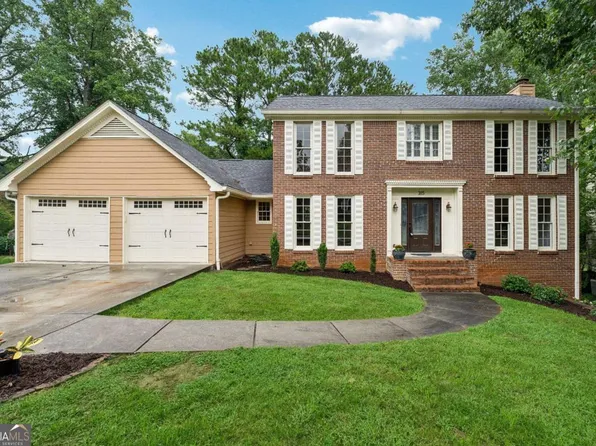 315 Sea Holly Cir, Roswell, GA 30076