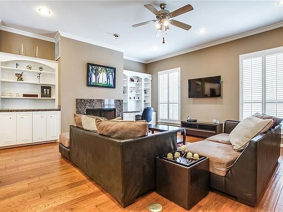 5th image of 4339 Holland Ave APT A
